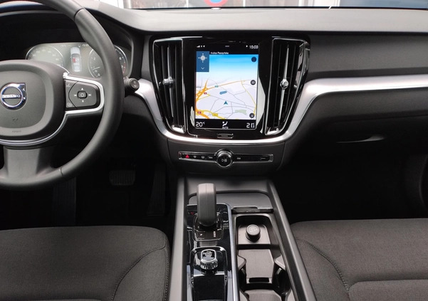 Volvo V60 cena 139900 przebieg: 24387, rok produkcji 2021 z Łomianki małe 667